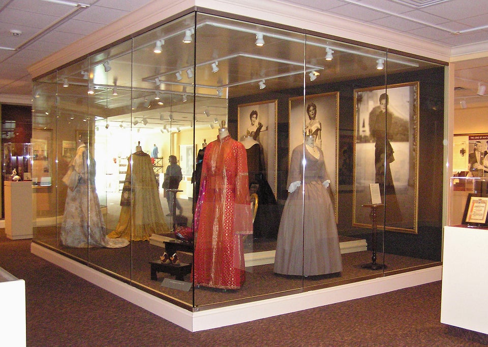 fashion display at the Ava Gardner Museum