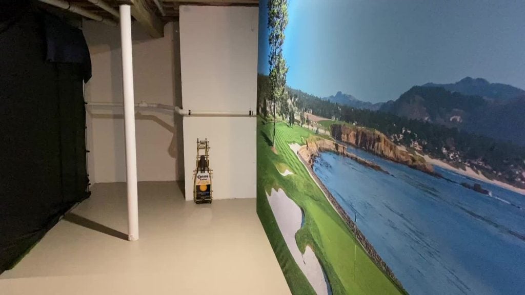 Magic Frame Golf Mural in Golf Simulator 2 of 4