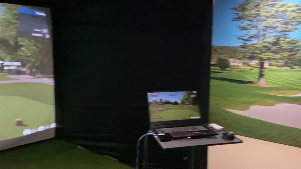 Magic Frame Golf Mural in Golf Simulator 3 of 4