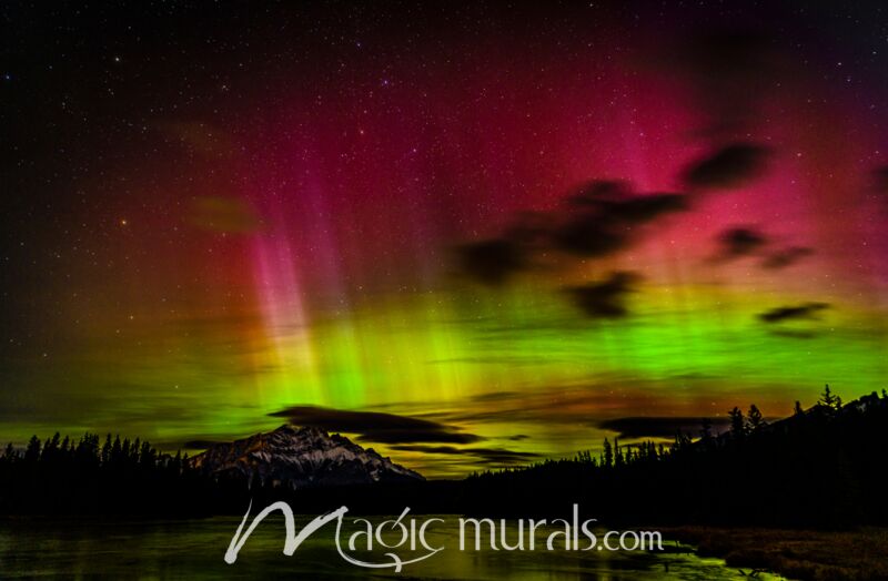 Cascade Mountains Aurora Borealis 7617 Wallpaper Wall Mural